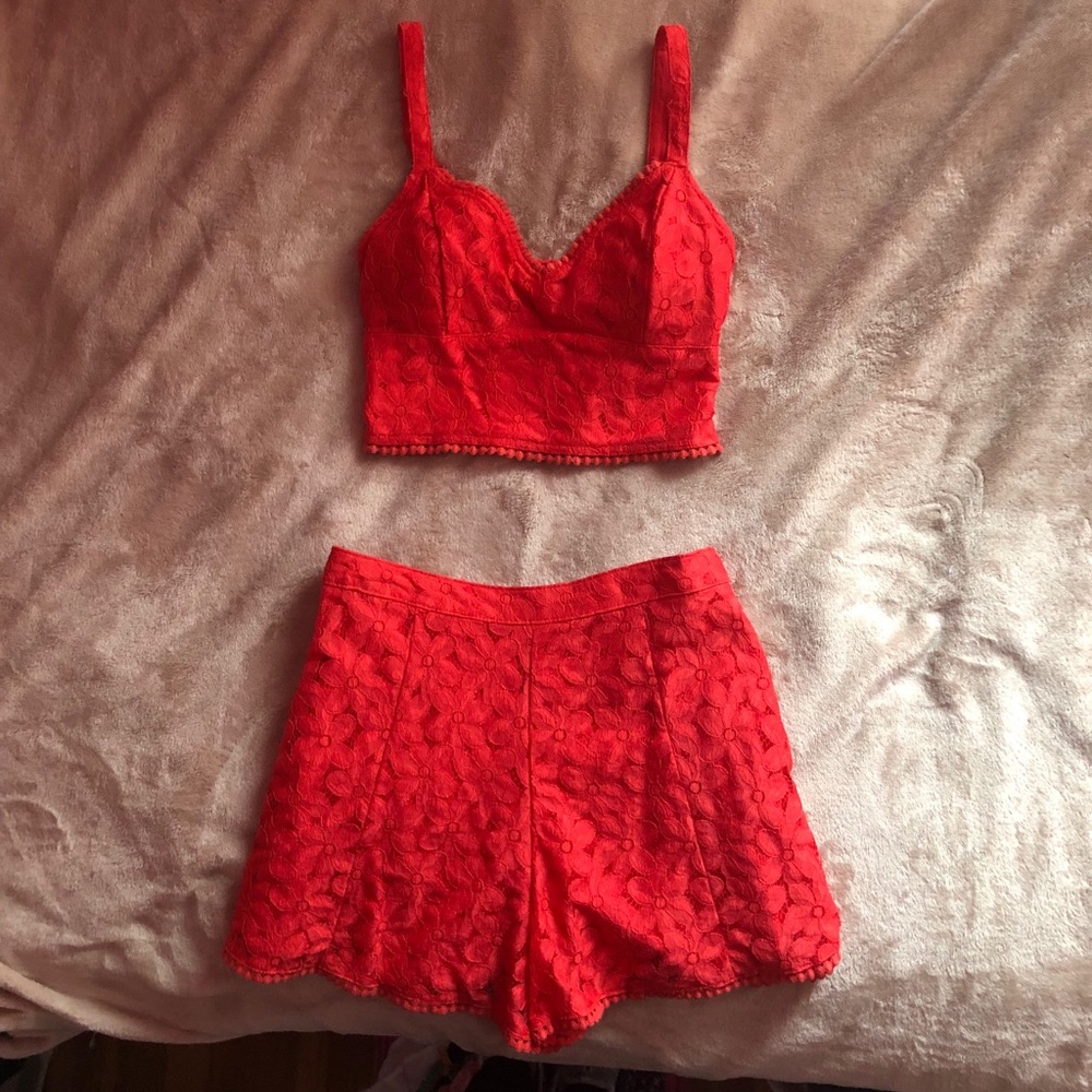 Red lace set
